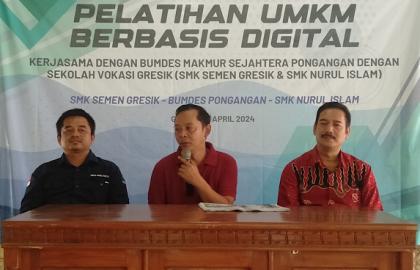 Bersama SMK Semen Gresik, Bumdes Pongangan Gresik Ajak UMKM Go Digital