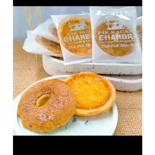 PIE SUSU CANDRA // FREE BOX CANDRA // FREE BOX PACKING //FREE FREGILE // 40 - 50 BIJI